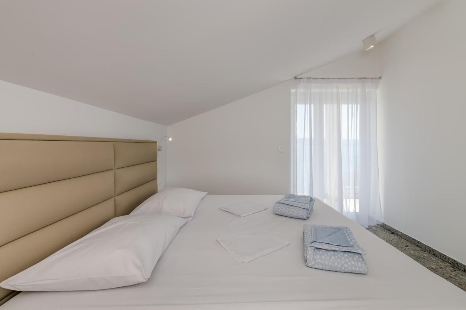 Deluxe Seaview Villa Kennedy III Mimice Luaran gambar