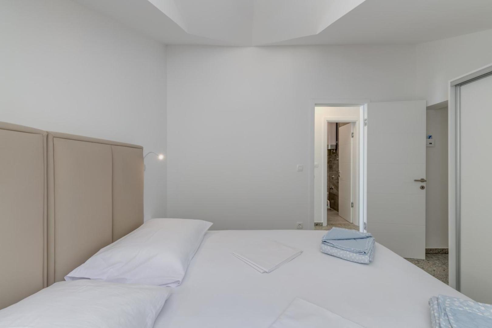 Deluxe Seaview Villa Kennedy III Mimice Luaran gambar