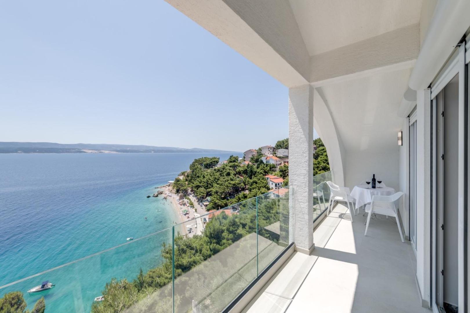 Deluxe Seaview Villa Kennedy III Mimice Luaran gambar