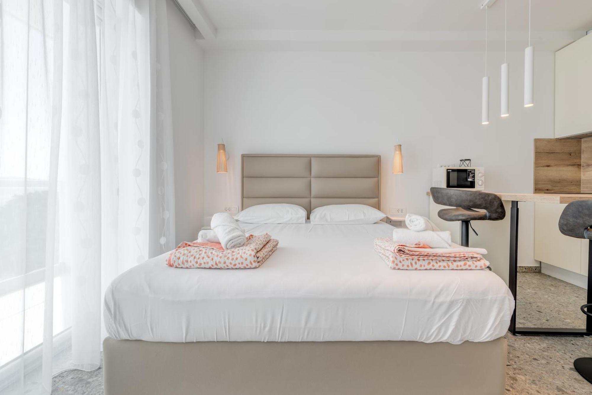 Deluxe Seaview Villa Kennedy III Mimice Luaran gambar
